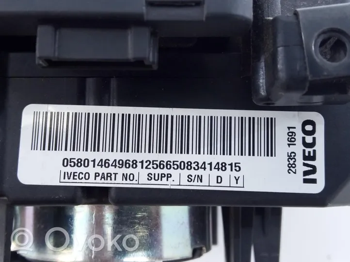 Iveco Daily 6th gen Muelle espiral del airbag (Anillo SRS) 0265005557