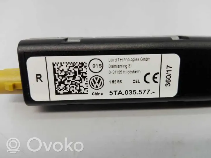 Volkswagen Touran II Radion antenni 5TA035577