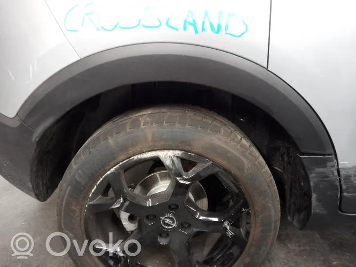 Opel Crossland X Listwa błotnika tylnego 