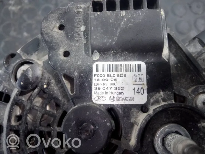 Opel Insignia B Generatore/alternatore 39047352