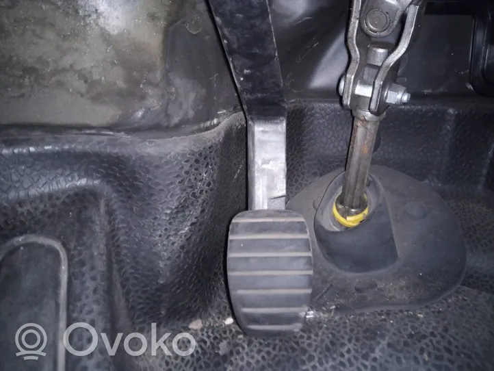 Renault Master III Clutch pedal 