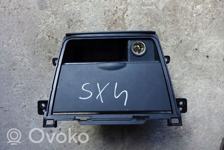 Suzuki SX4 Front trunk storage compartment 