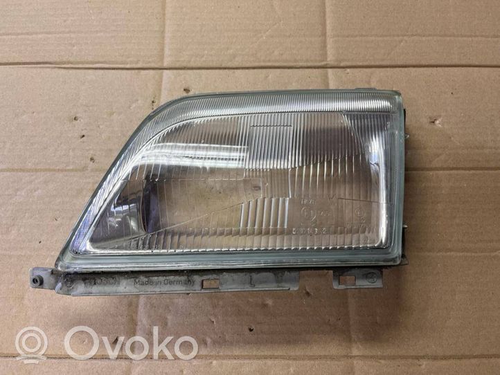 Mercedes-Benz E W124 Klosze lamp przednich 7R01171