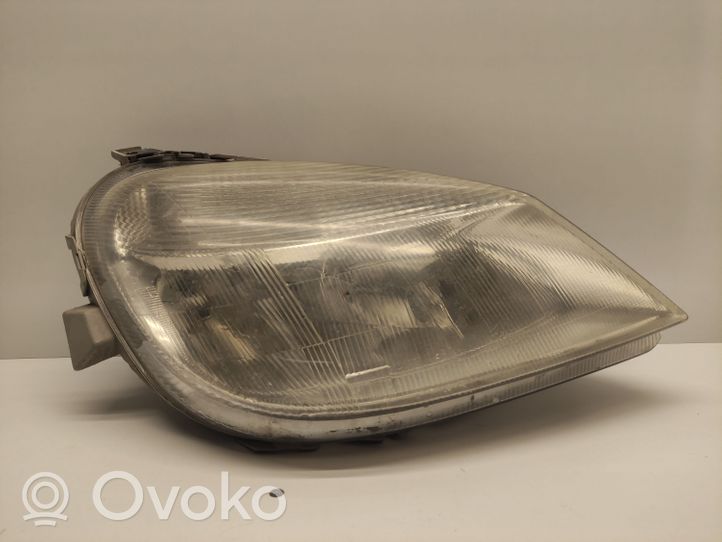 Mercedes-Benz Vaneo W414 Lampa przednia A4148200161