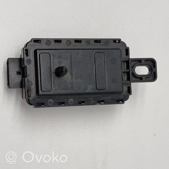 BMW 5 G30 G31 Centralina/modulo chiusura centralizzata portiere 6844045