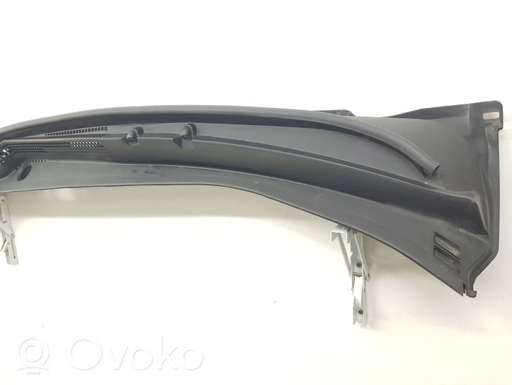 Subaru Legacy Wiper trim C120100370