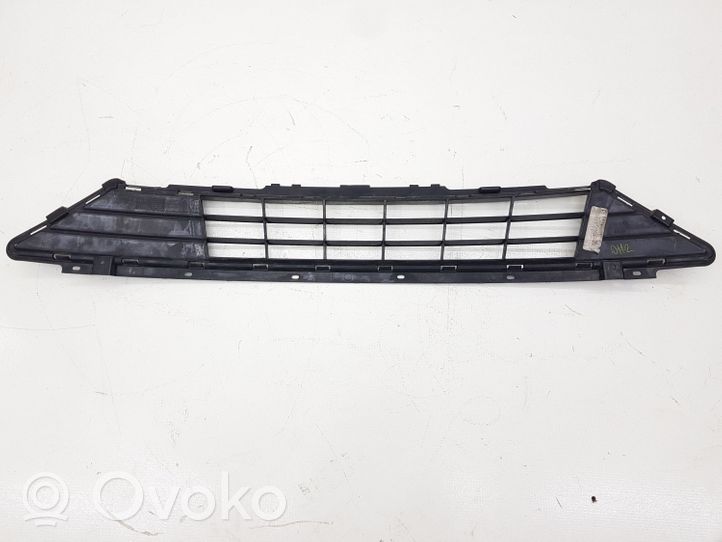 Ford Fusion II Grille inférieure de pare-chocs avant HS7317B968