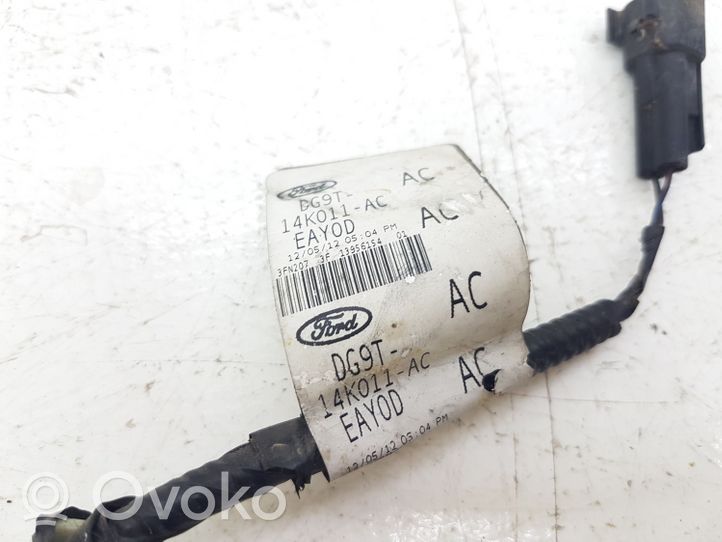 Ford Fusion II Serrure de capot DG9T14K011