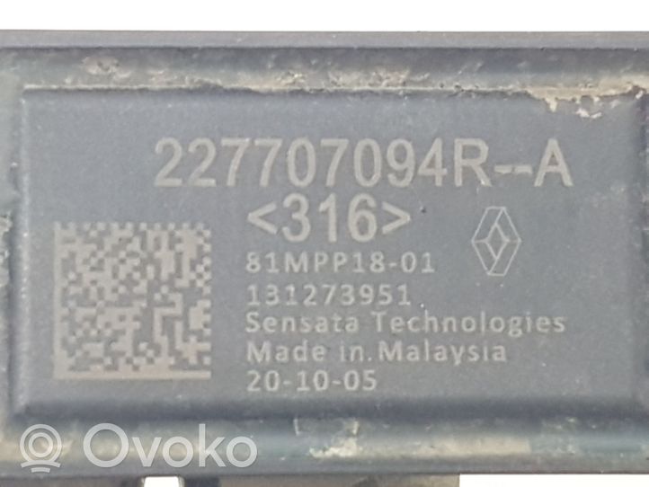 Nissan Qashqai Pakokaasun paineanturi 227707094R