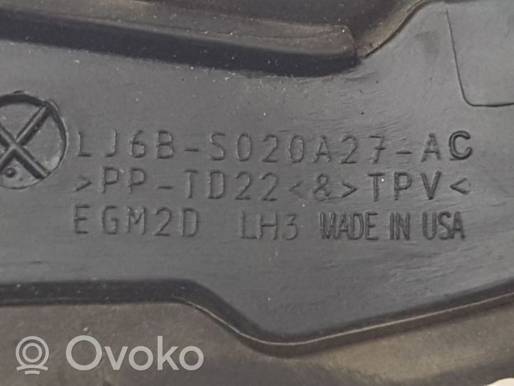 Ford Escape IV Listwa szyby czołowej / przedniej LJ6BS020A27