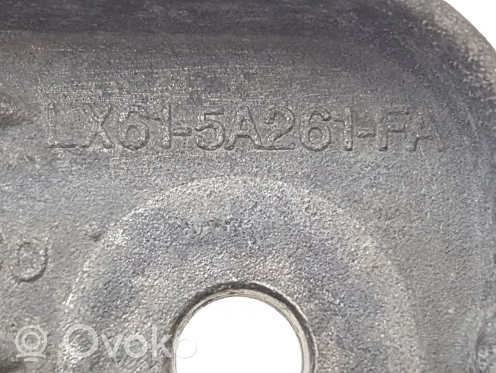 Ford Escape IV Äänenvaimentimen kannattimen pidin LX615A261