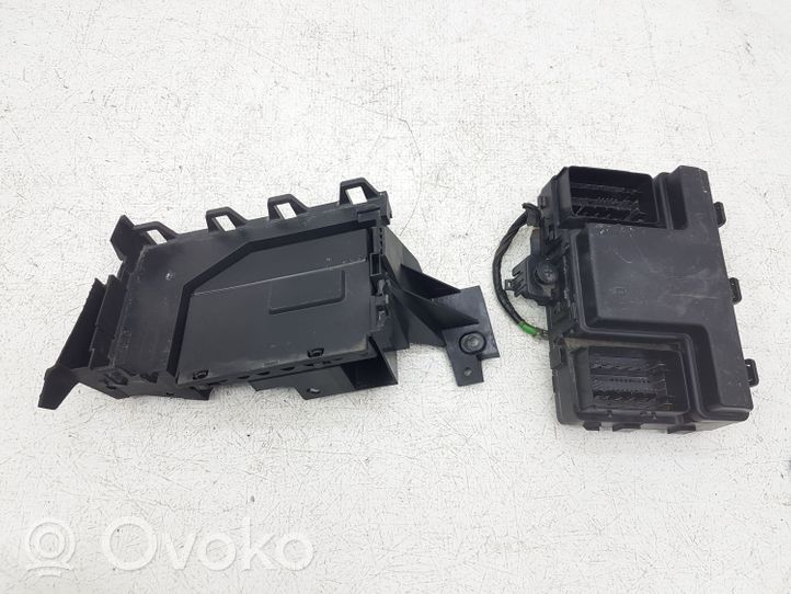 Ford Edge II Drošinātāju bloks G2GT14A067