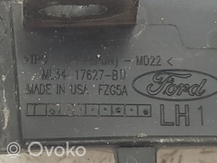 Ford F150 Etupuskurin kulmaosan verhoilu ML3417627