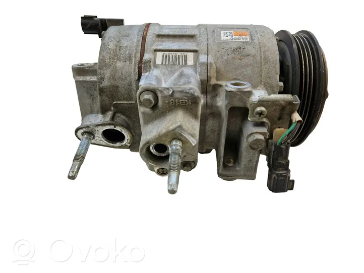 Ford Fusion II Ilmastointilaitteen kompressorin pumppu (A/C) DS7H19D629