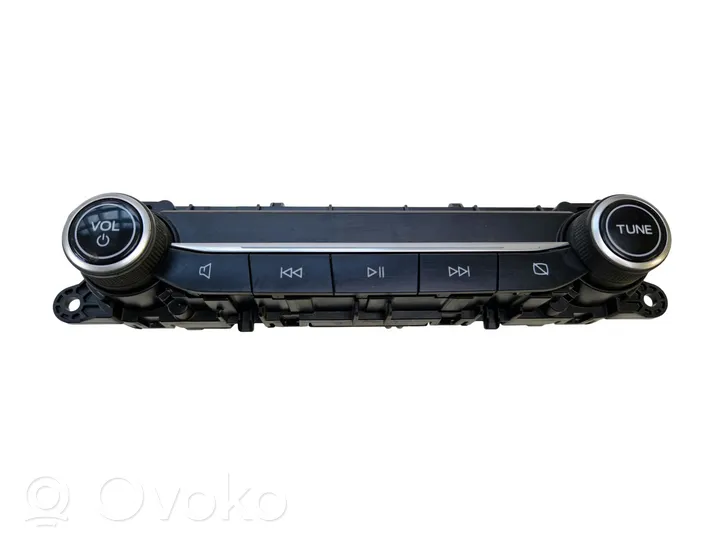 Ford Escape IV Controllo multimediale autoradio LJ6T18K811