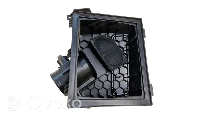 Ford Edge II Osłona / Obudowa filtra powietrza K2G39600