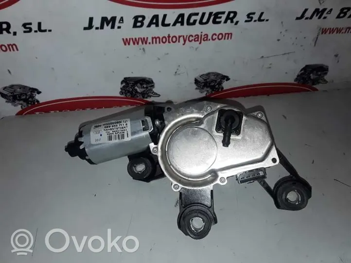 Audi Q7 4L Silniczek wycieraczki szyby tylnej 8E0955711E