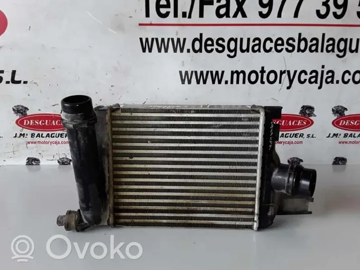 Dacia Duster Chłodnica powietrza doładowującego / Intercooler 