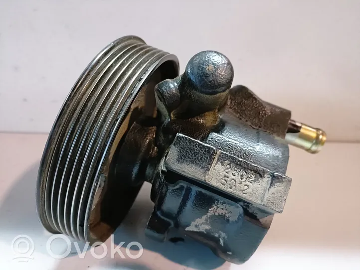 Nissan Kubistar Pompe de direction assistée 26053219RK35