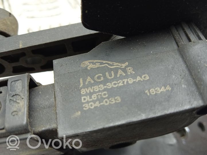 Jaguar XF Capteur de hauteur à suspension pneumatique 8W833C279AG