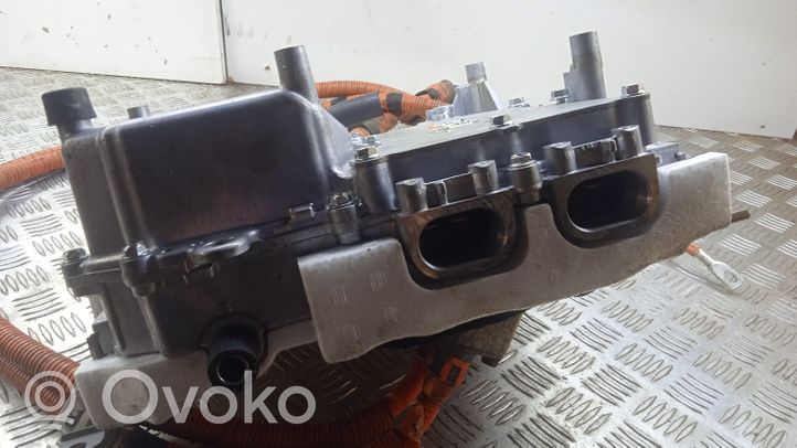 Mitsubishi Outlander Falownik / Przetwornica napięcia W005T70271