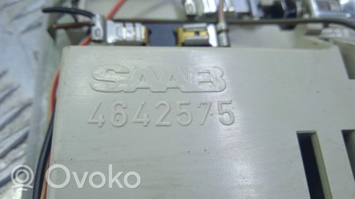 Saab 9-3 Ver2 Lampka podsufitki tylna 4642575