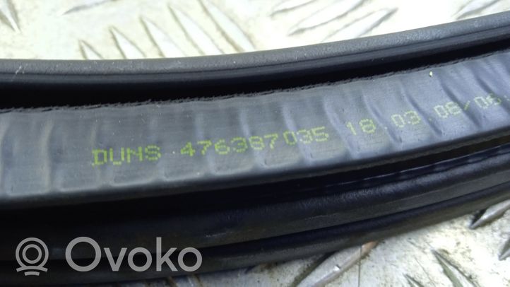 Saab 9-3 Ver2 Gumowa uszczelka drzwi przednich 476387035