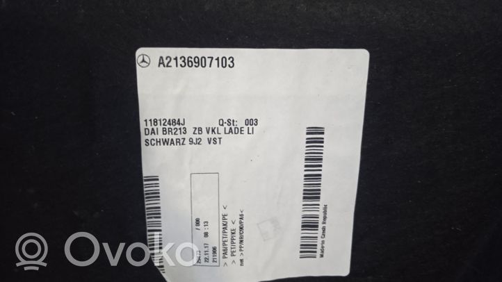 Mercedes-Benz E W213 Tavaratilan sivuverhoilu A2136907103