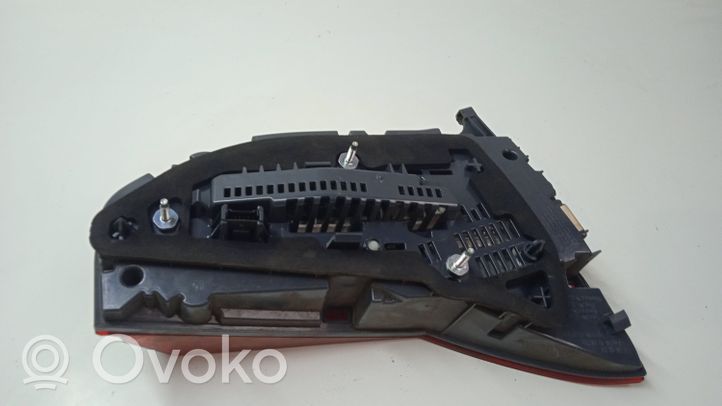 BMW 7 G11 G12 Lampy tylnej klapy bagażnika 7342968