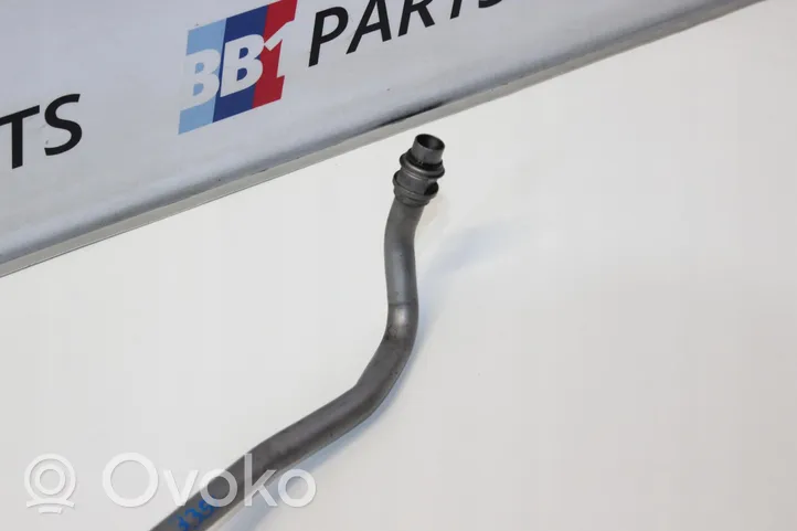 BMW 3 F30 F35 F31 Oil cooling pipe 7639644