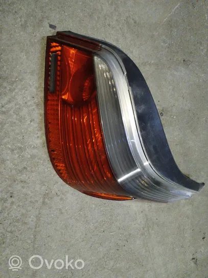 BMW 5 E60 E61 Aizmugurējā luktura detaļa 6910768