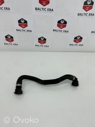 BMW 4 F32 F33 Tubo flessibile del liquido di raffreddamento del motore 8573187