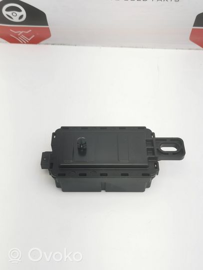 BMW 3 F30 F35 F31 Unité de commande / module de verrouillage centralisé porte 8706502