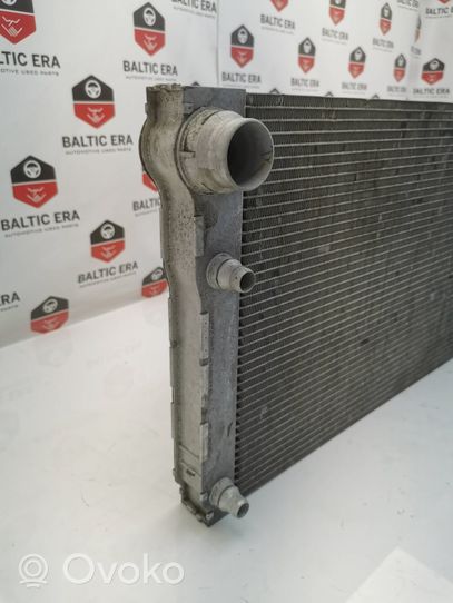 BMW 5 F10 F11 Radiateur de refroidissement 8509175