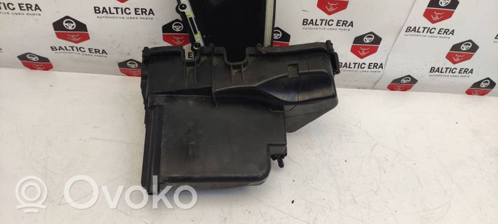 BMW 4 F32 F33 Saugiklių dėžė (komplektas) 8509913