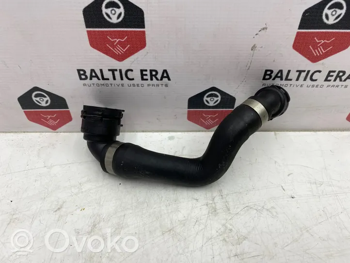 BMW 4 F36 Gran coupe Tubo flessibile del liquido di raffreddamento del motore 8611277