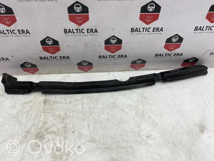 BMW 5 F10 F11 Putoplastas sparno 9132300