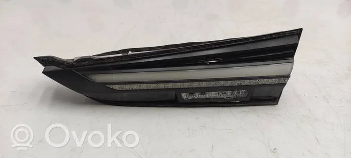 BMW i4 Lampy tylnej klapy bagażnika 7477608