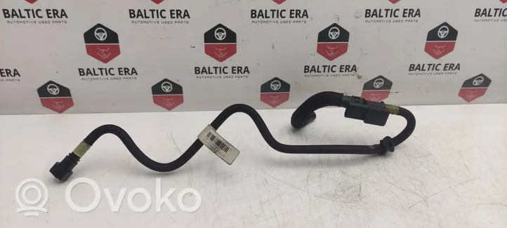 BMW 5 F10 F11 Caurule (-es) / šļūtene (-es) 8573385