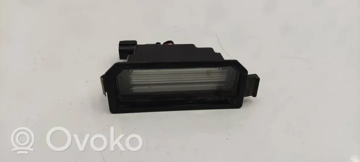 KIA Stinger Lampa oświetlenia tylnej tablicy rejestracyjnej 92501J5