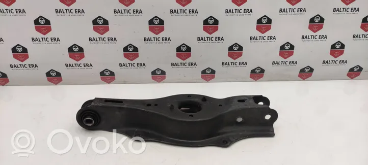 KIA Stinger Rear upper control arm/wishbone 