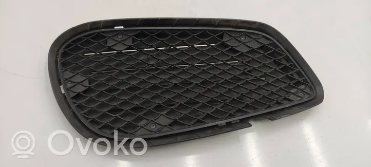 Mercedes-Benz E W212 Front bumper lower grill A2128852723