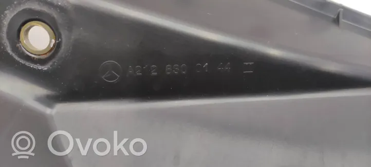 Mercedes-Benz E W212 Część rury dolotu powietrza A2128300144