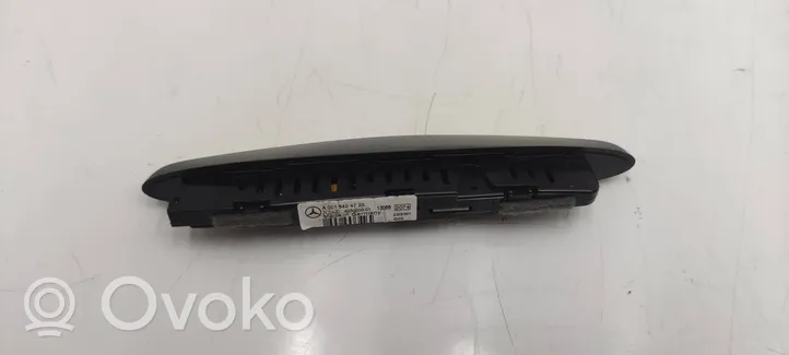 Mercedes-Benz E W212 Monitori/näyttö/pieni näyttö A0015424723