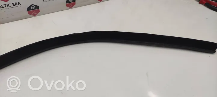 BMW M4 F82 F83 Rubber seal front coupe door 7274747