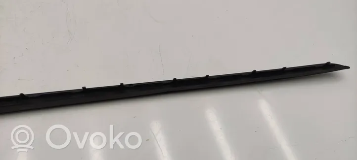 BMW 3 F30 F35 F31 Windshield trim 7258187