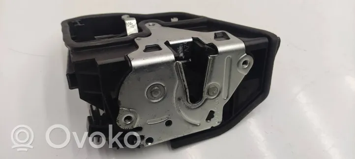 BMW 5 F10 F11 Front door lock 7229458