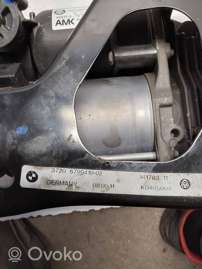 BMW X5 E70 Ilmajousituksen kompressoripumppu 6799419