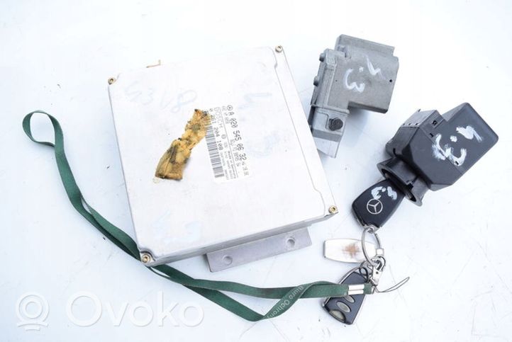 Mercedes-Benz E W210 Komputer / Sterownik ECU i komplet kluczy 0205450632