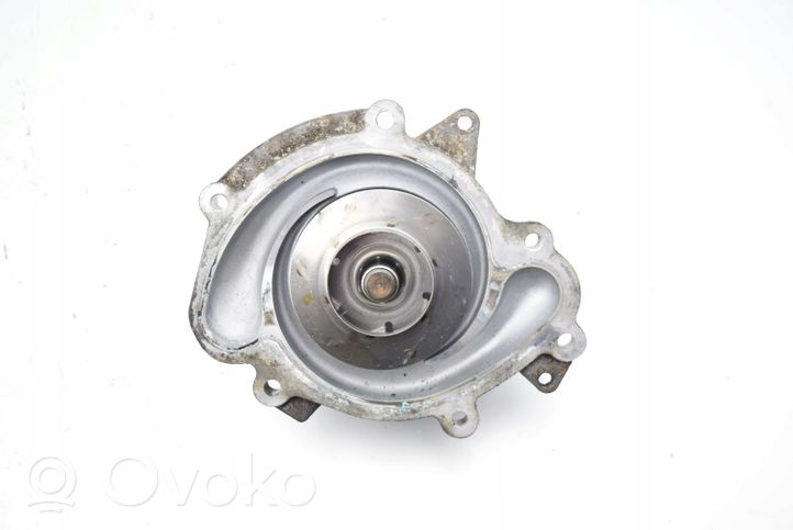 Mercedes-Benz CLS C219 Water pump 6422020110